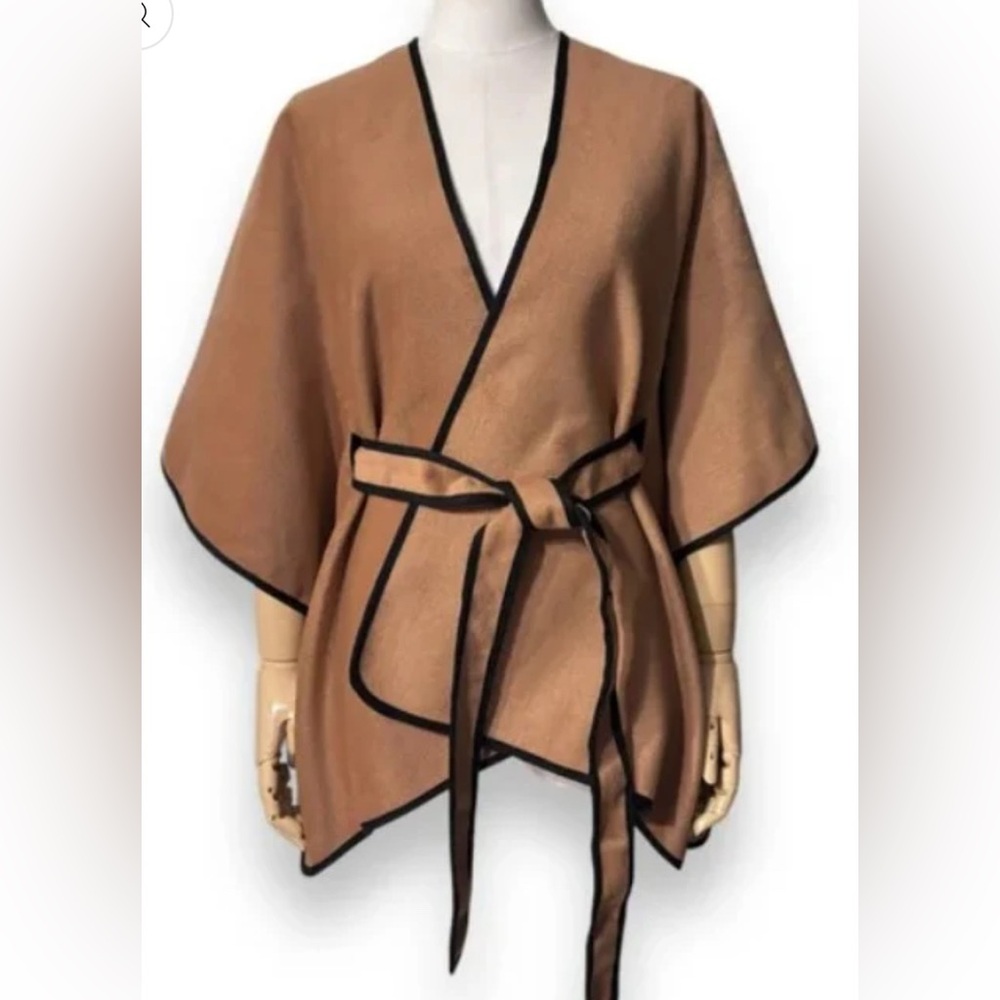 Vince Camuto Wrap Cape One Size